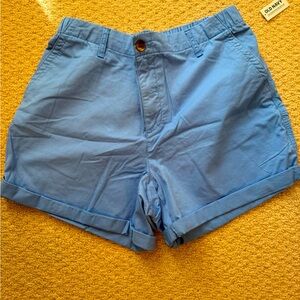 NWT Old Navy blue chino rolled hem shorts